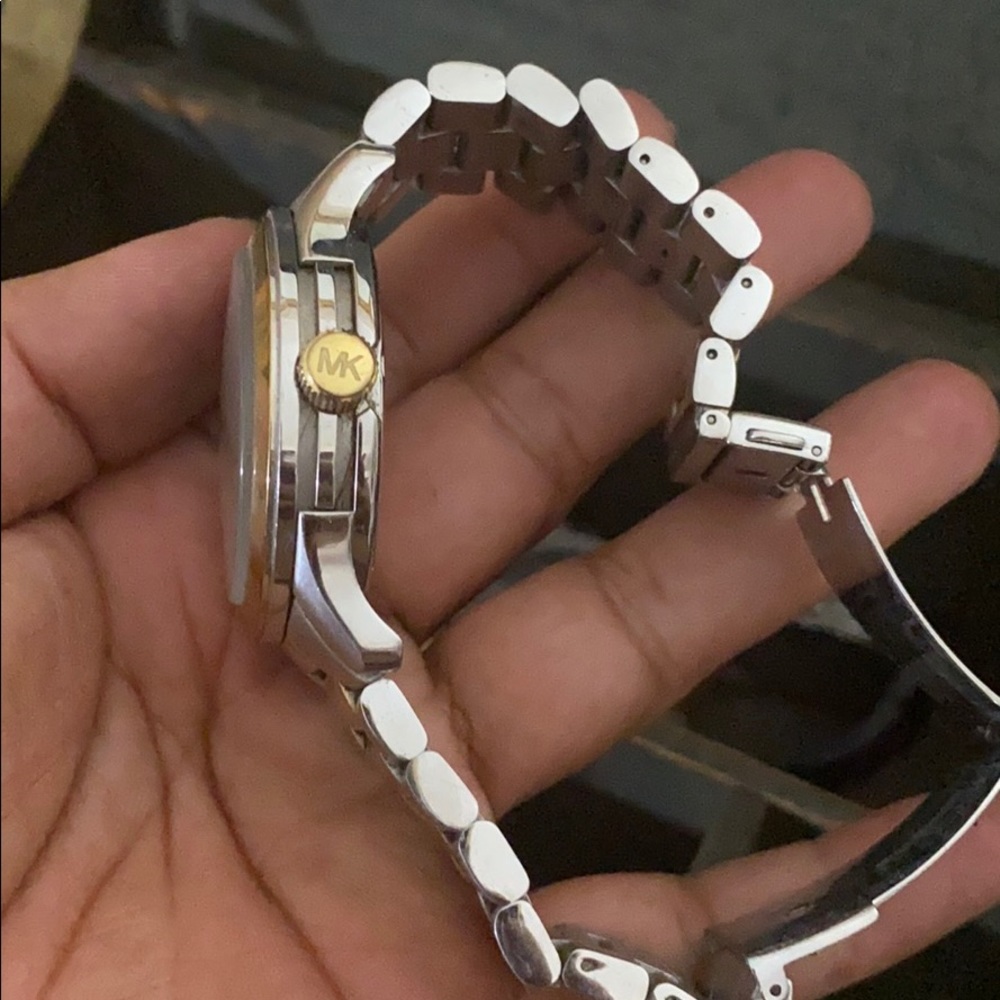 Mk watch - Picture 2 of 4